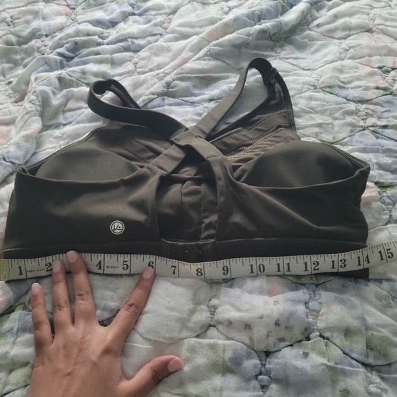 Queenieke sports bra size medium - Picture 4 of 4